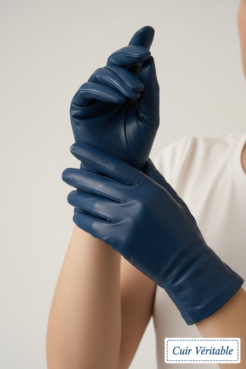 zoom sur des gants en cuir bleu italien