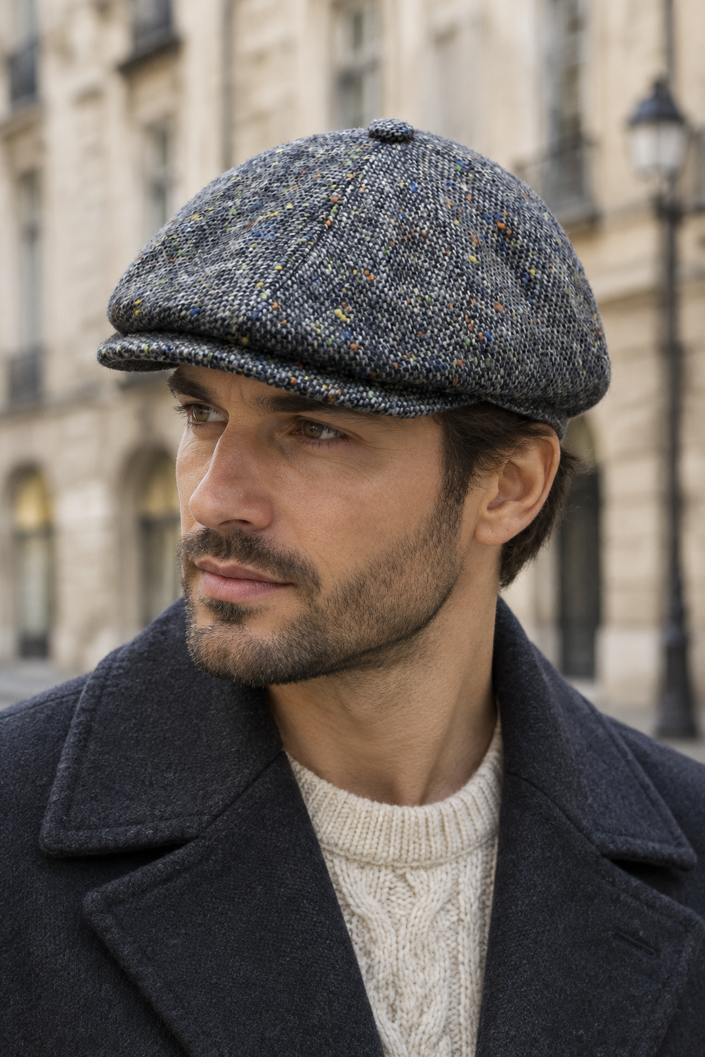 Homme portant la casquette 6 pans en tweed